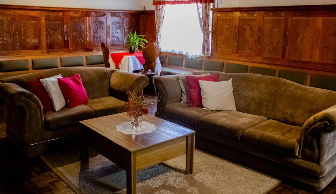 Hotel Tirol Treze Tilias Luaran gambar