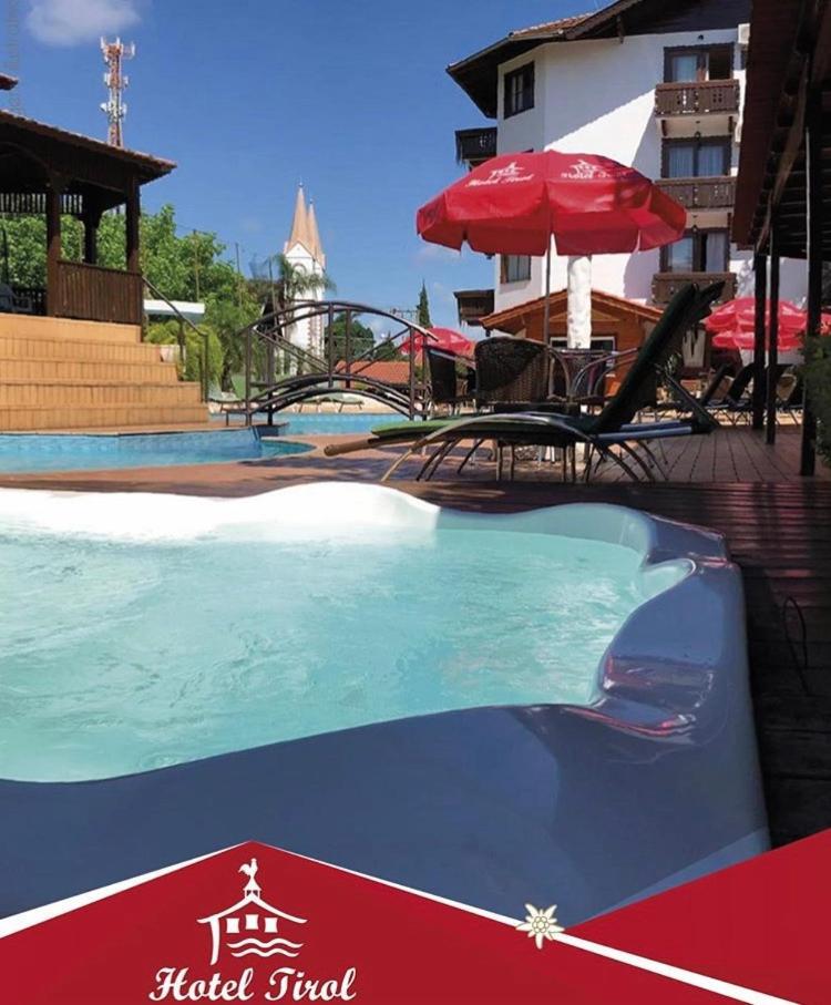 Hotel Tirol Treze Tilias Luaran gambar