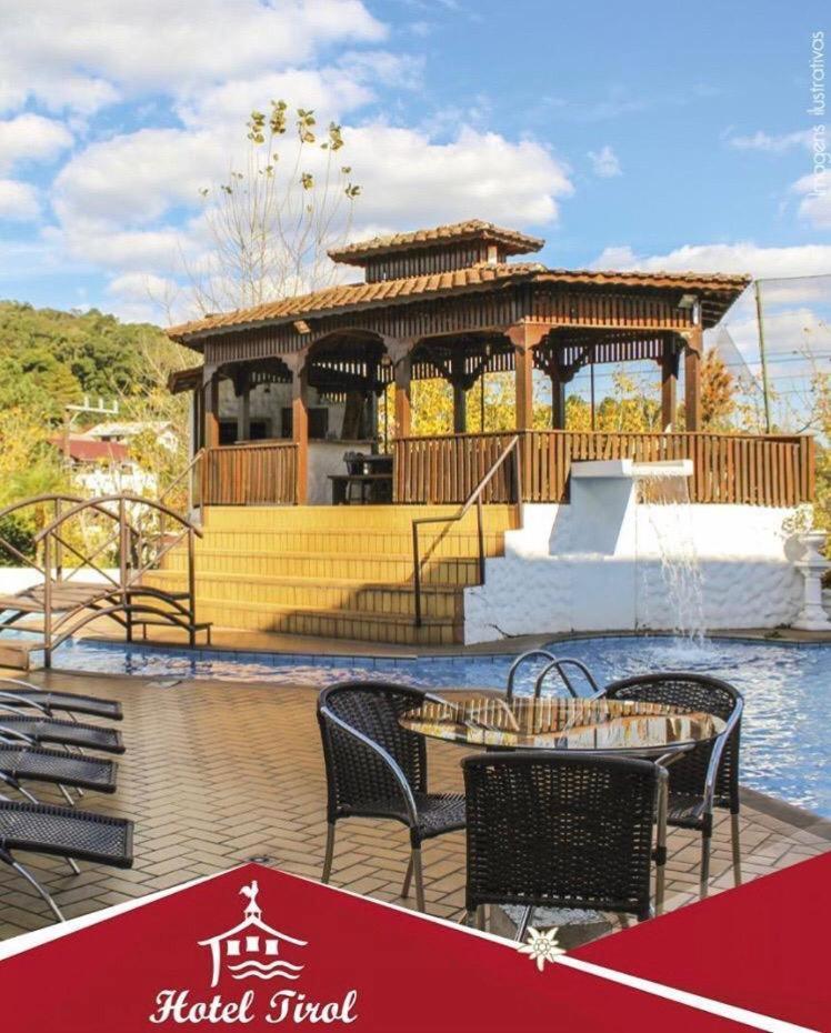 Hotel Tirol Treze Tilias Luaran gambar