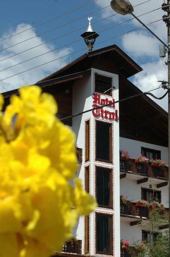 Hotel Tirol Treze Tilias Luaran gambar